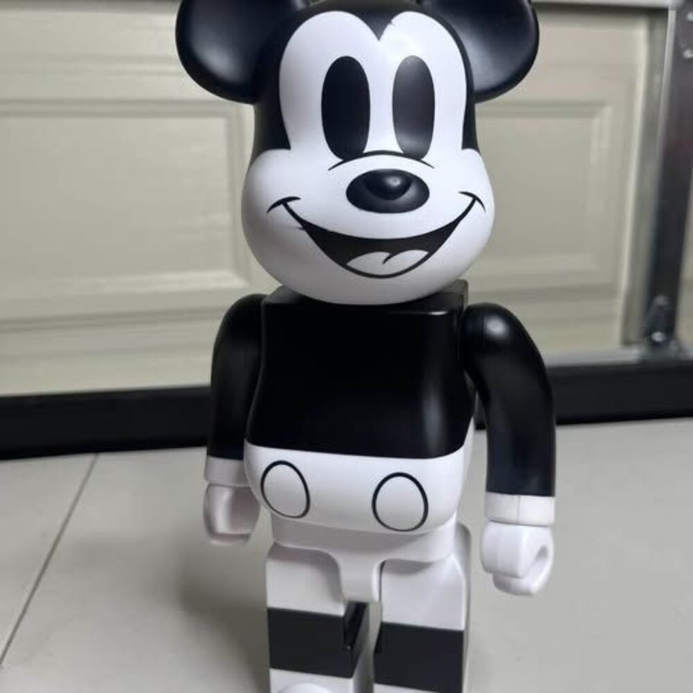 Medicom Toy Bearbrick Mickey Mouse Steamboat Willie 400%